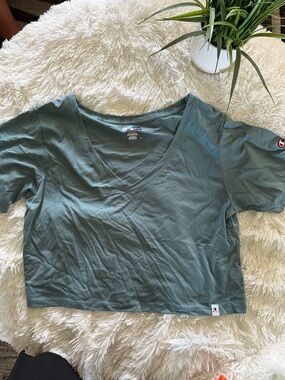 Champion Women's V-Neck Crop T-Shirt